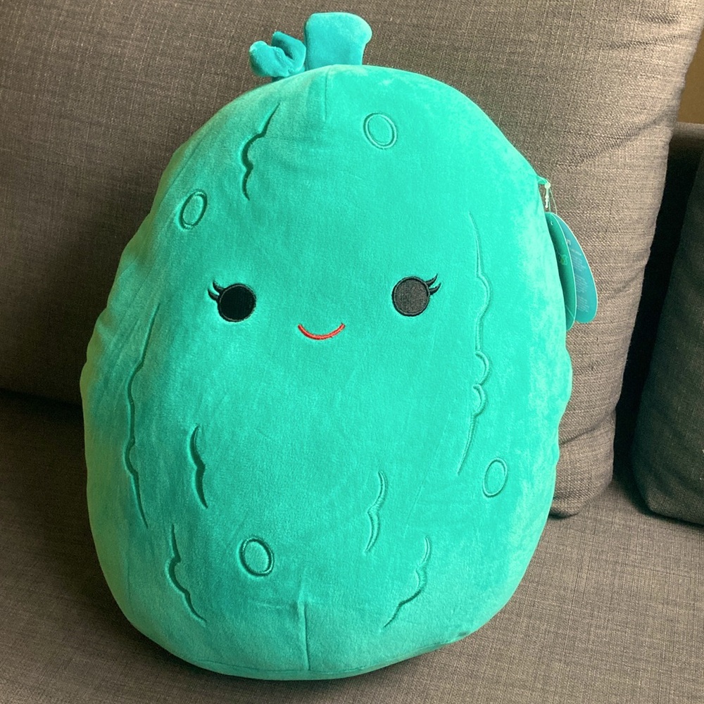 Squishmallow Marilyn
